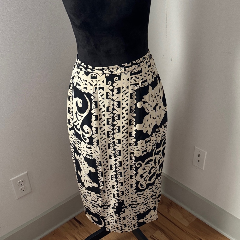 Doncaster Black Cream Patterned‎ midi Skirt faux wrap 100% silk vintage Sz 4